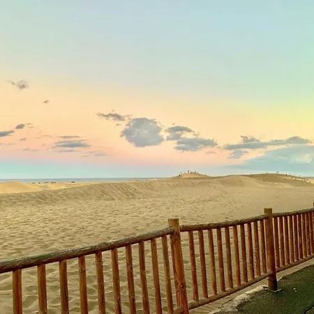 Dunas De Maspalomas Y El Mar A Un Paso * San Bartolome de Tirajana (Gran Canaria)